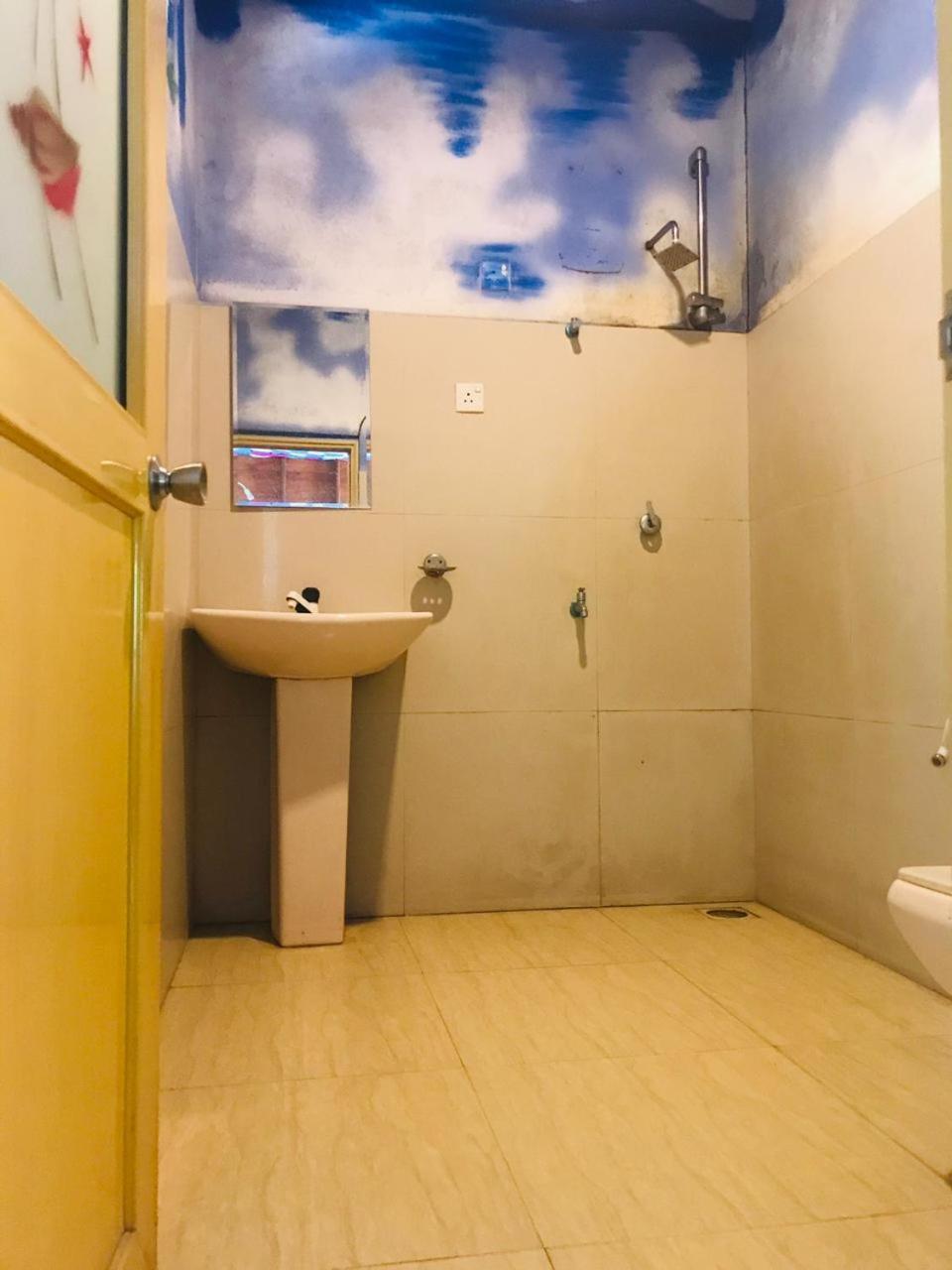 Ella City Reach Hostel Bilik gambar
